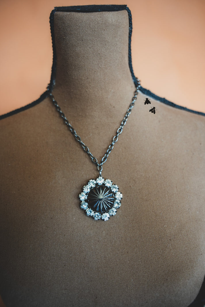 BIG BANG THEORY NECKLACE