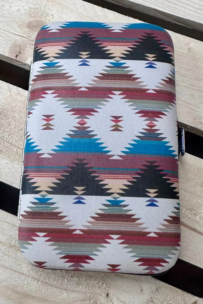READY OR NOT MANICURE SET