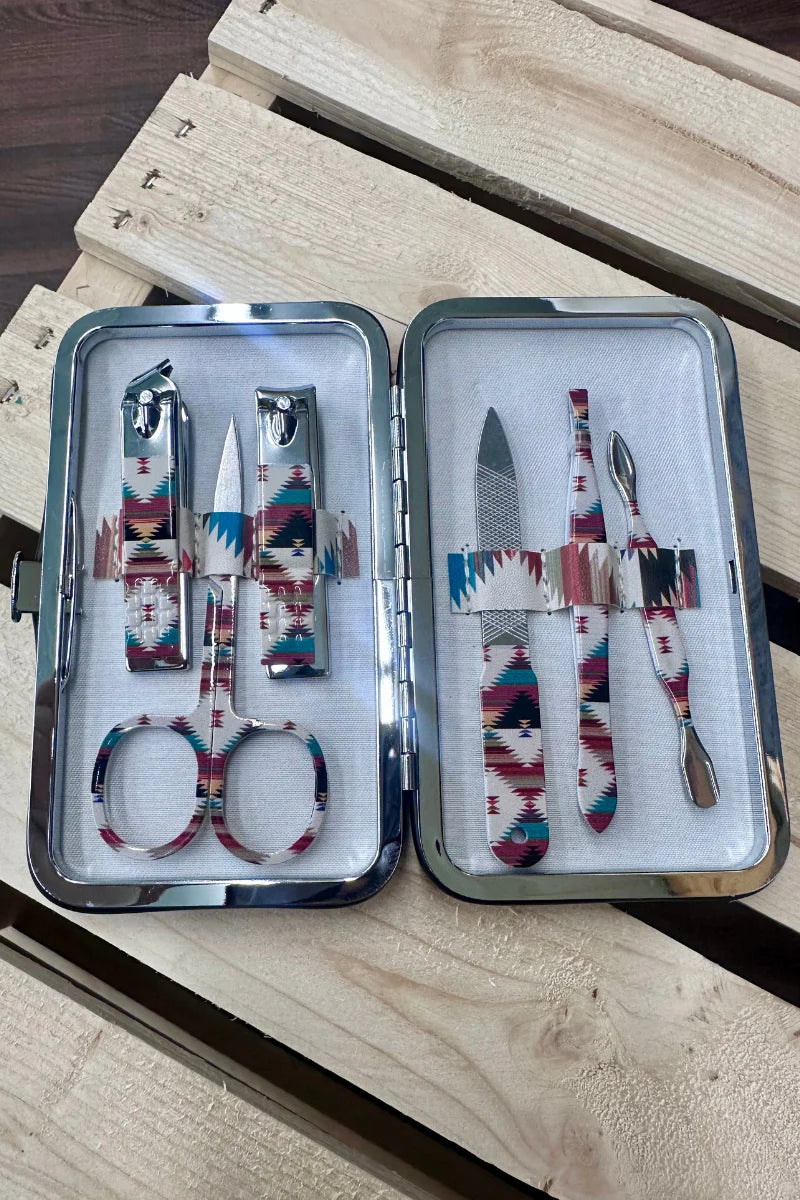 READY OR NOT MANICURE SET