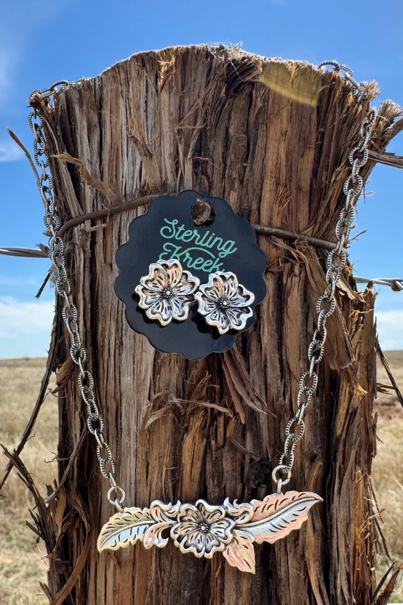 TOOLED FLOWER EARRINGS (STUDS)