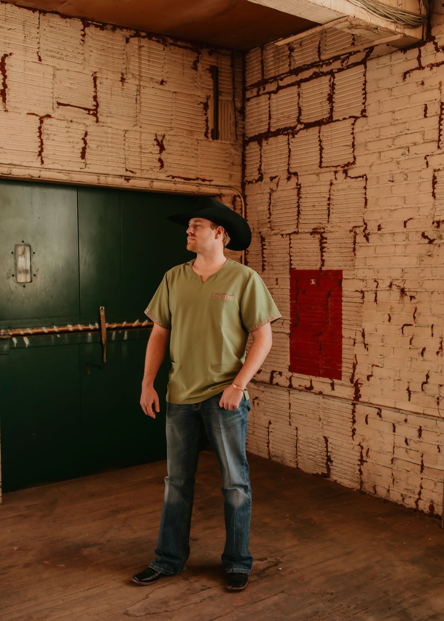 Men's Simple Olive Green Aztec Top