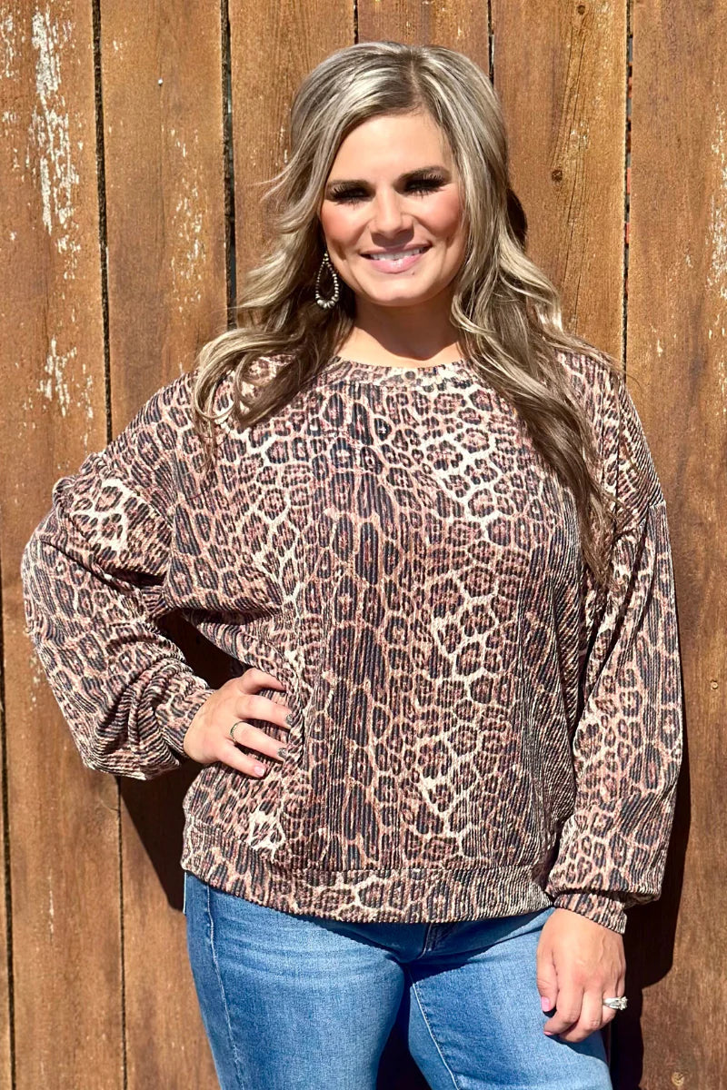 HEAR ME ROAR SWEATER TOP
