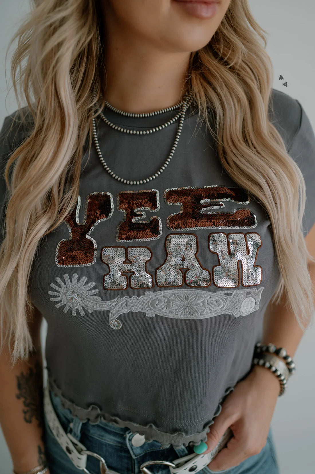 SPUR ME SILVERS *CROP TEE