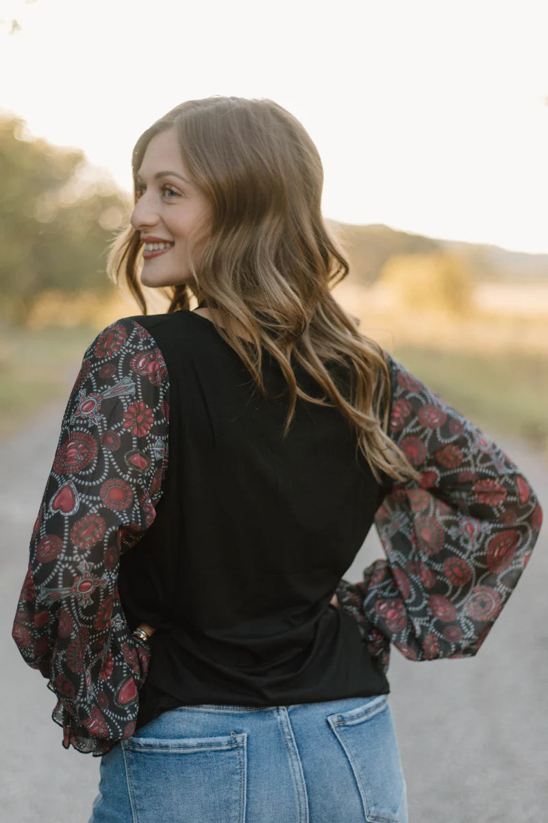 PEARLS IN DECEMBER TOP