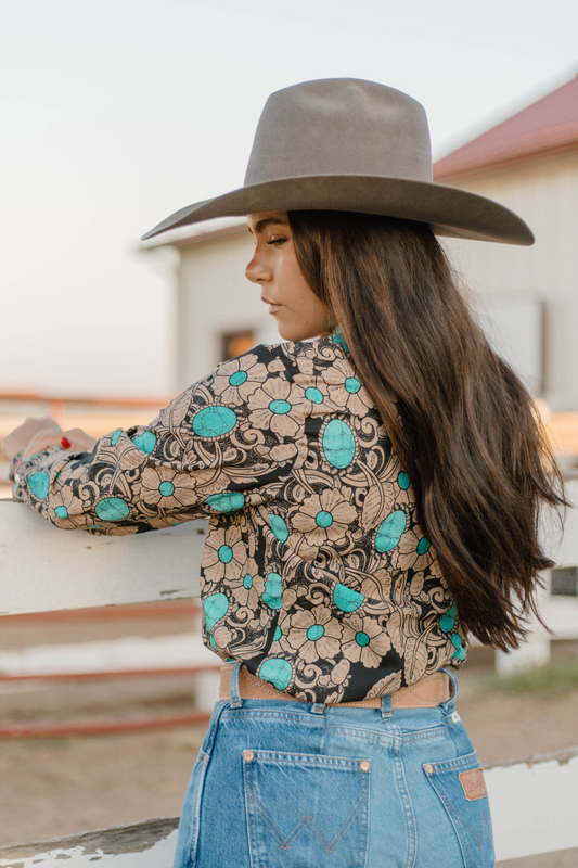 TATTOOS ON THIS TOWN BUTTON UP